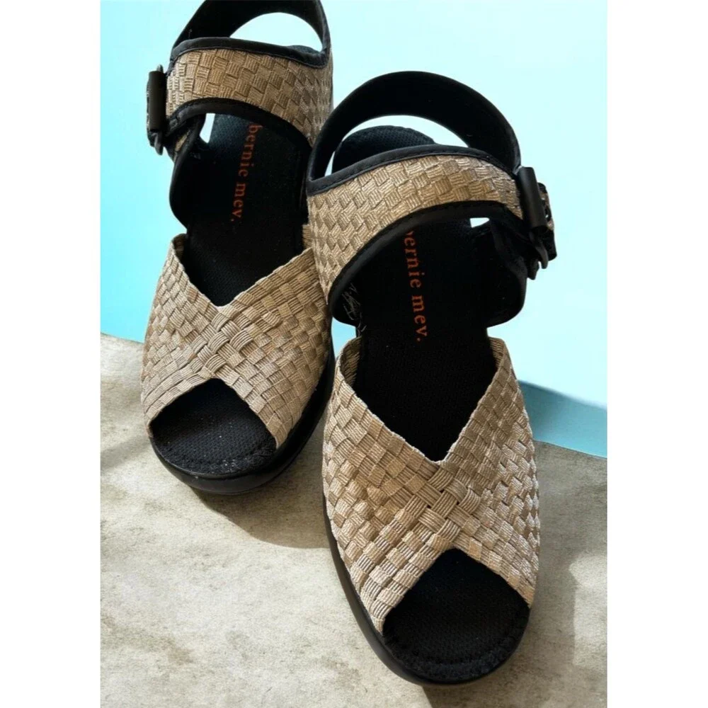 NEW Bernie Mev. Women's Woven Wedge Slip-On Sandals Gold/Black US 7 EU 38